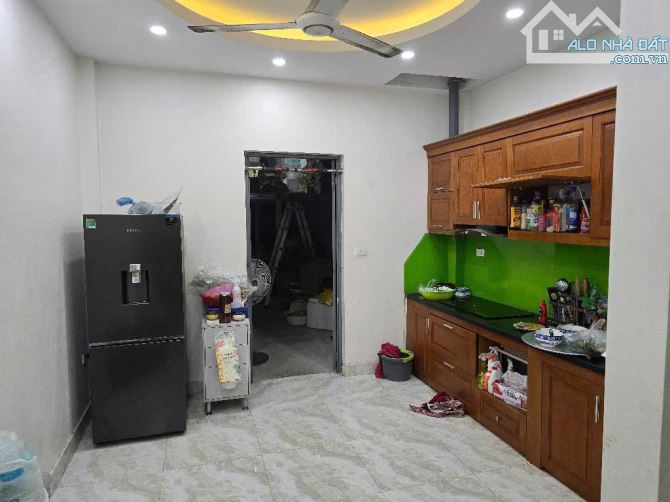 BÁN GẤP NHÀ RIÊNG HÀ ĐÔNG🏠80m² 4,5 tầng CHỈ 11,5 TỶ🚗 Ô TÔ QUA NHÀ- GẦN QUANG TRUNG - 3