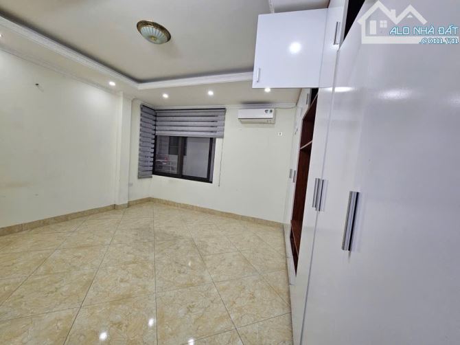 Bán Nhà Bồ đề Long Biên, 35m2, 6 tầng, mặt tiền 6m, vị trí đẹp,gần phố, giá 6.6 tỷ - 3