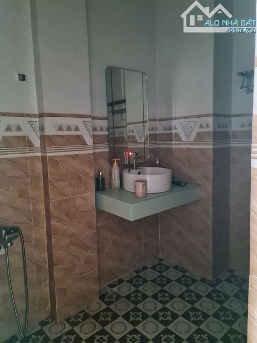 BÁN Shophouse 1 trệt 3 lầu, mặt tiền Trần Hưng Đạo, P5, TP Vị Thanh, HG (Nay là Phường Vị - 3
