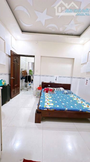 🏡 💥 BÁN NHÀ 3 TẦNG ĐƯỜNG HOÀNG DIỆU – QUẬN 4 , GIÁ CHỈ 7.35 TỶ 💥 🏡 - 3