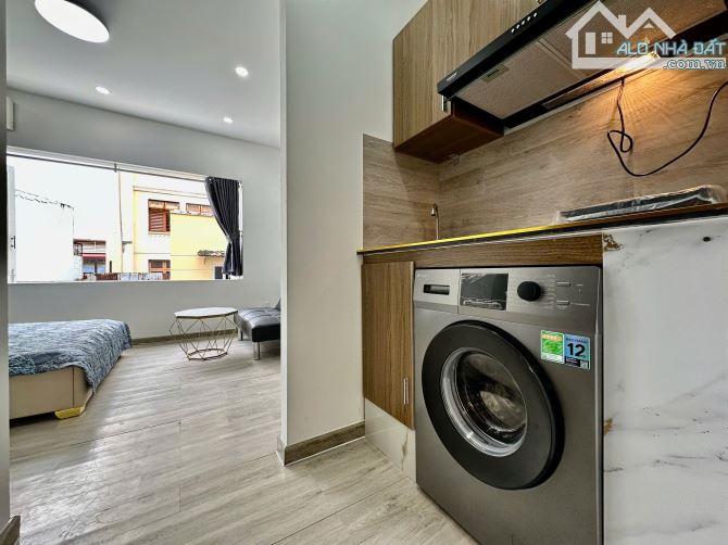 Căn hộ 1 PN + 1 phòng khách ngay quận 1, cửa sổ đón nắng, gần đại học UEH, Đại học Hoa Sen - 3