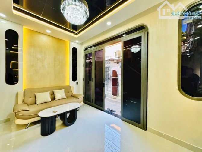 NHÀ MỚI Ở NGAY- BÁN NHÀ KHU PHÂN XICH LONG- 4,4 x 10- GIÁ 6,8tỷ - 3