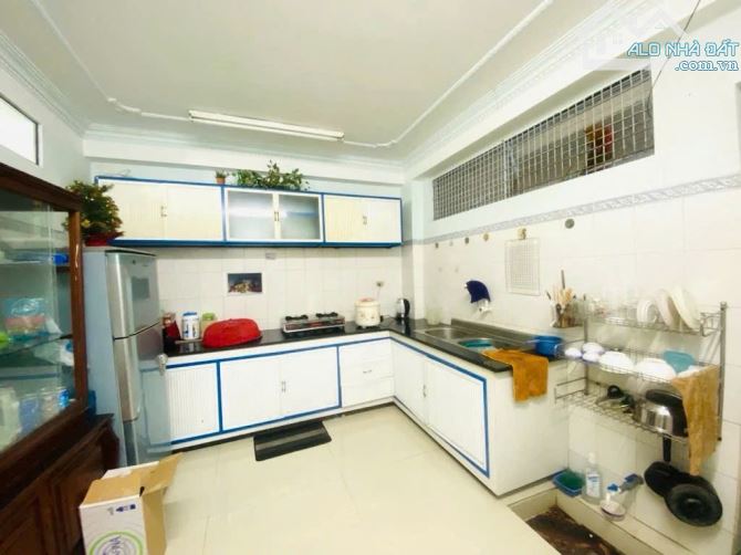 SIÊU HOT- NHÀ 3 TẦNG- SÁT SÔNG, GẦN BIỂN-TT SƠN TRÀ -TP ĐÀ NẴNG-GIÁ NHỈNH 6 TỶ - 3
