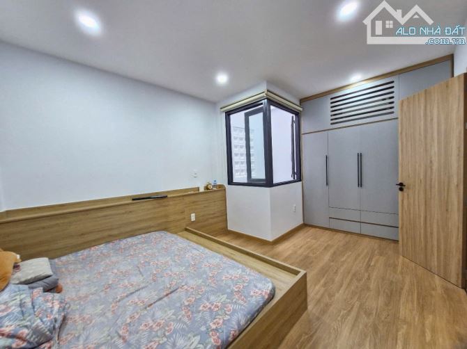 Nhà 3 tầng 67m², ngang 5.2m, hẻm xe tải thông, gần BV Thủ Đức, giá 5.9 tỷ - 3