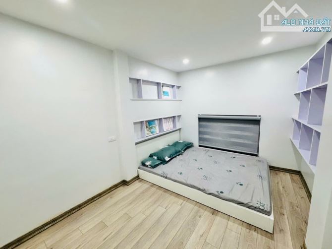 Bán nhà phố Đội Cấn, DT 22m x 7 tầng, lô góc, giá 5.85 tỷ, ở ngay - 3