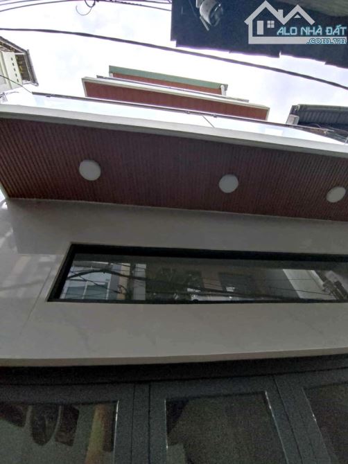 SÁT Q10 - 2.X TỈ - 4 TẦNG -3PN-3WC- NGAY VÒNG XOAY LÊ ĐẠI HÀNH  - SHR-CẠNH HXH-DTSD 50M2 - 4