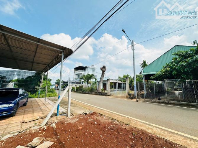 🌈🌈 HƠN 257M2 ĐẤT TRUNG TÂM XÃ ĐẤT ĐỎ - TP.HCM  ✅ DT 257m2 ( 7m x 37m ); sẵn 71 thổ cư 👉 - 4