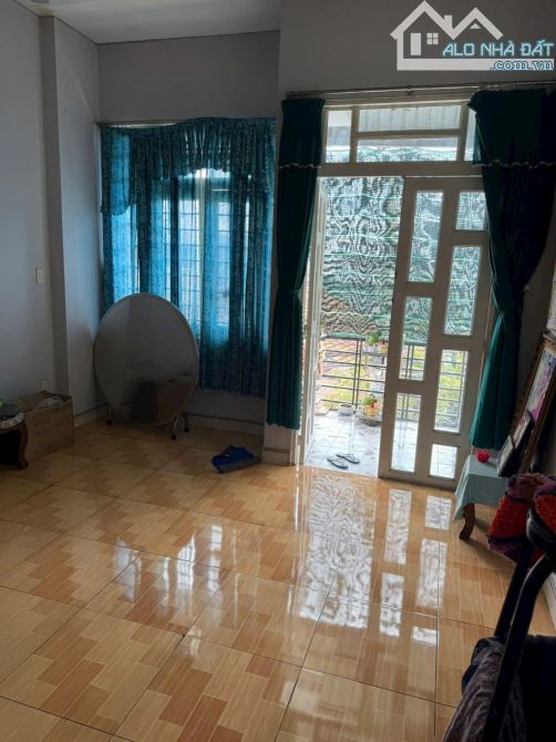 Bán nhà SHR 2 tầng 4 x15 Đông Thạnh Hóc Môn giáp chợ hơn 3 tỷ - 4