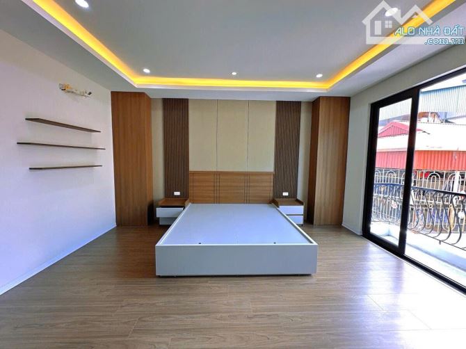 Bán nhà đẹp thang máy mới tinh ngõ 445 Nguyễn Khang 6 tầng 56m2 gần ô tô ở, cho thuê tốt - 4