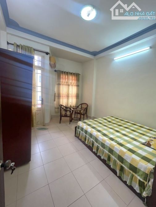 BÁN NHÀ 3 TẦNG HUỲNH TẤN PHÁT – Q7  Diện tích: 4x20m, nhà xây kiên cố – chắc chắn - 4