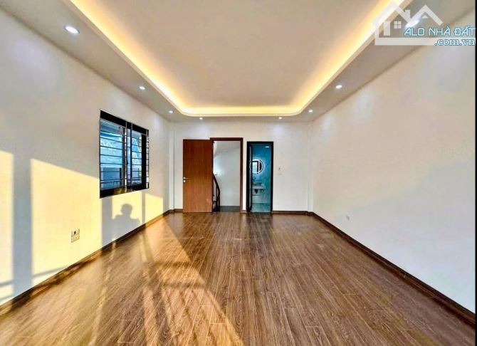 BÁN NHÀ TAM TRINH – MINH KHAI – VỊ TRÍ ĐẸP – 15M RA Ô TÔ – 25M RA PHỐ – 35m² – 7.47 TỶ - 4