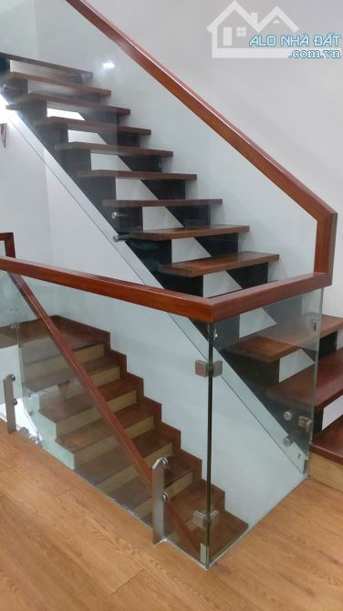 BÁN NHÀ LK MẬU LƯƠNG 60M2 XÂY CHẮC CHẮN, NỘI THẤT GỖ XỊN - GIÁ CHỈ 15.8 TỶ - 4