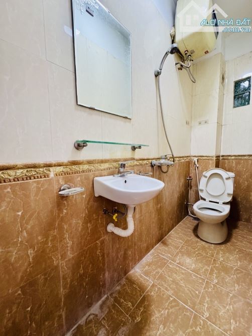 TRUNG TÂM ĐỐNG ĐA - HIẾM - BAY NHANH - NỞ HẬU - DÂN XÂY CHẮC CHẮN - 3 GÁC PHI - 4
