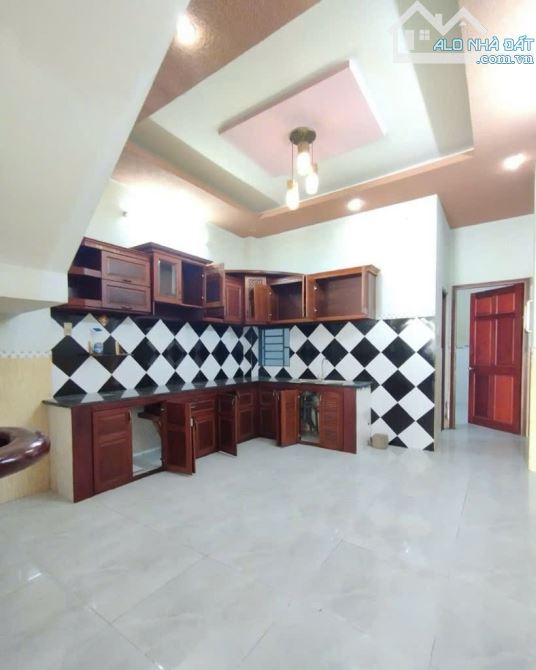 CHỦ KẸT - CẦN RA NHANH NHÀ 3 TẦNG GIÁ TỐT- HƯƠNG LỘ 80 - BÌNH TÂN 💥GIÁ CHỈ 5TỶ1 (74m2) - 4