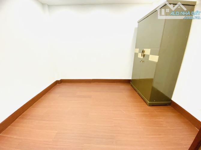 Nhà đẹp Thanh Xuân, ngõ thông ô tô qua, đầy đủ công năng, 32m² - 6.6 tỷ - 4
