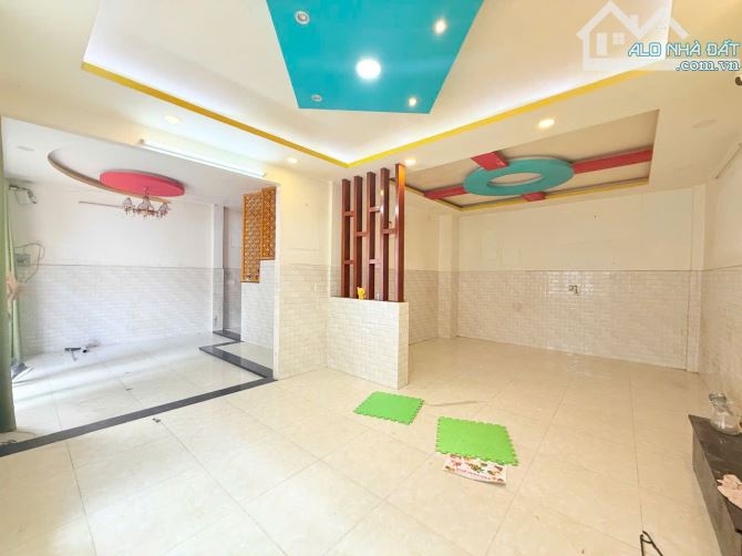 SIÊU HIẾM – NHÀ NGANG 9M D5 NGUYỄN GIA TRÍ, P25 BÌNH THẠNH | 72m² VUÔNG VỨC – GIÁ CHỈ 7.5 - 4