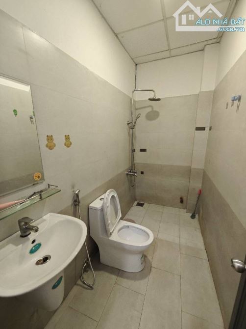 Bán nhà đường Thống Nhất - Gò Vấp 63m2. Gần bệnh viện Hồng Đức - sát đường Quang Trung - 4