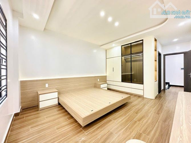 Bán nhà Trần Nguyên Hãn 73m 4 tầng giá 4 tỷ 8 - 4