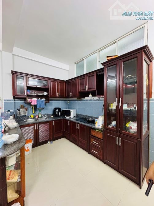 Bán Nhà 4 Tầng BTCT (4m x 20m), Hẻm Xe Tải, Tô Hiến Thành, Trung Tâm Quận 10, Chỉ 20.4 Tỷ - 4