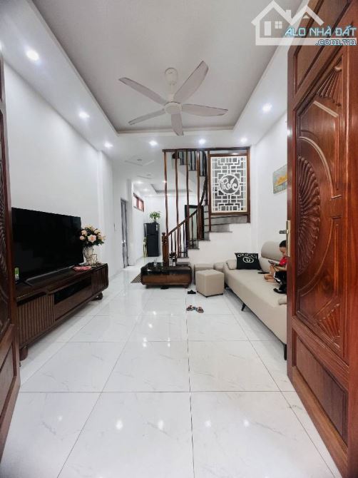 🏘️🌳SIÊU PHẨM 5 TẦNG 39 M2 LAI XÁ ,HOÀI ĐỨC - NHÀ ĐẸP LÔ GÓC -- 20M Ô TÔ_💰NHỈNH 6 TỶ - 4
