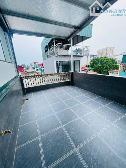 BÁN NHÀ PHÂN LÔ LẠC LONG QUÂN 55M * 6 TẦNG THANG MÁY Ô TÔ VÀO NHÀ - GẦN HỒ TÂY - 18 TỶ - 4