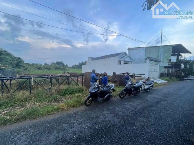 🔥 BÁN NỀN MẶT TIỀN NGUYỄN VIẾT XUÂN – BÌNH THỦY, CẦN THƠ 🔥  Giá bán: 1 tỷ 400 triệu - 4