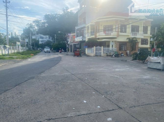 BÁN ĐẤT NHA TRANG đường NGUYỄN VĂN ĐĂNG 2TỶ8 - 4