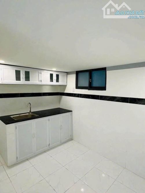 Chú Bảy gửi bán căn nhà ở  Huỳnh Thị Mài ,Tân Hiệp, Hóc Môn. DT 80m2, giá 930 triệu, SHR - 4