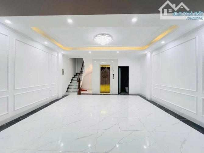 HÀNG HIẾM LẠC LONG QUÂN - Ô TÔ VÀO NHÀ - 7 TẦNG THANG MÁY - 4