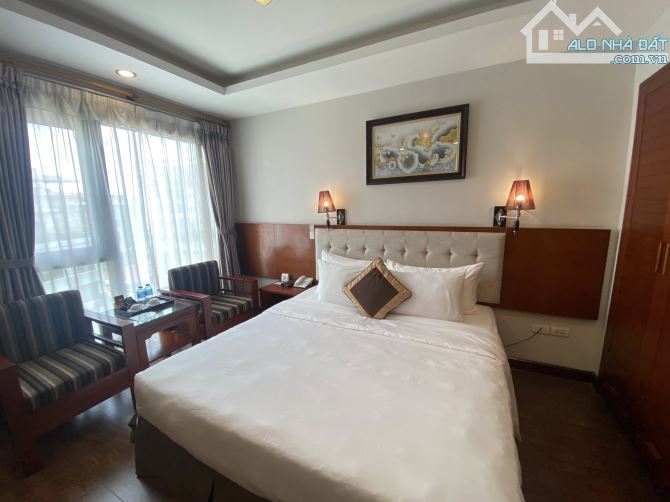 Khách Sạn Nguyễn Khánh Toàn 13 Tầng 60 Phòng Lô Góc 2 Thoáng 215 Tỷ Doanh Thu 650Tr/th - 4