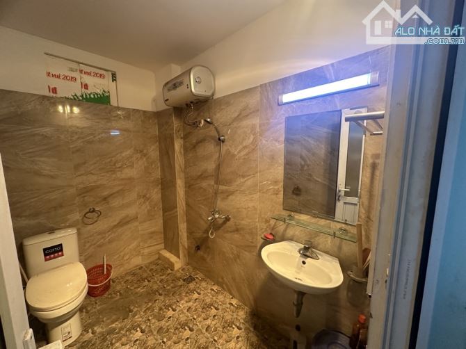 Bán nhà Võ Chí Công 32 m2 xây 5 tầng giá chỉ có 10.6 tỷ - 4
