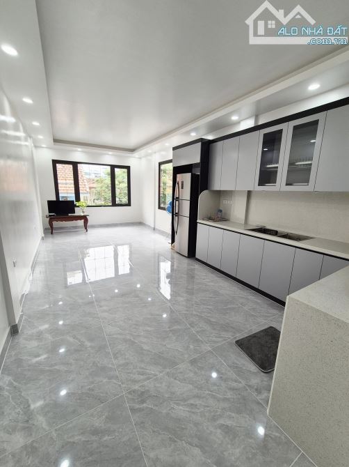 BÁN NHÀ ĐƯỜNG NGUYỄN TRÃI. 70M2 XÂY 6 TẦNG. THANG MÁY. GARA Ô TÔ. - 4