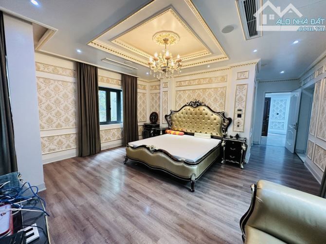 Bán biệt thư sân vườn quận Cầu Giấy, nội thất nhập khẩu, DT 268.5m2 5T, ở kết hợp vp, 74tỷ - 4