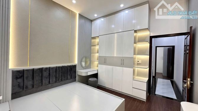 👉 NHÀ ĐẸP QUẬN HAI BÀ TRƯNG -  GẦN ĐƯỜNG LẠC TRUNG MỚI  – 42 M2 - 4 TẦNG -  FULL NỘI THẤT - 4