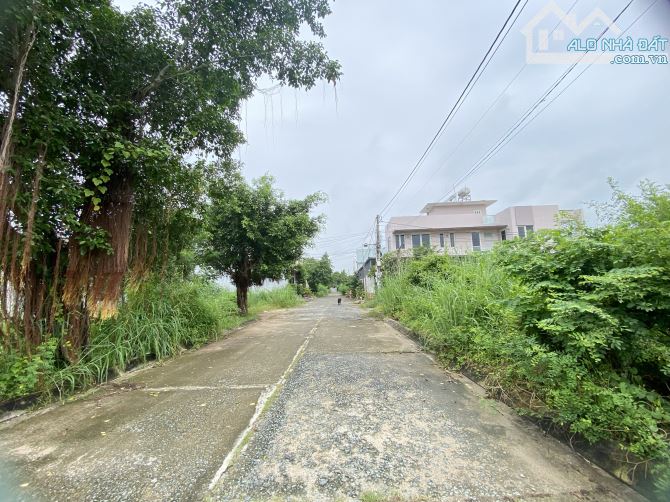 Bán đất TT Long Điền gần cổng chào Long Hải Bà Rịa,Diện tích:100m2 - Giá bán:1tỷ680triệu - 4