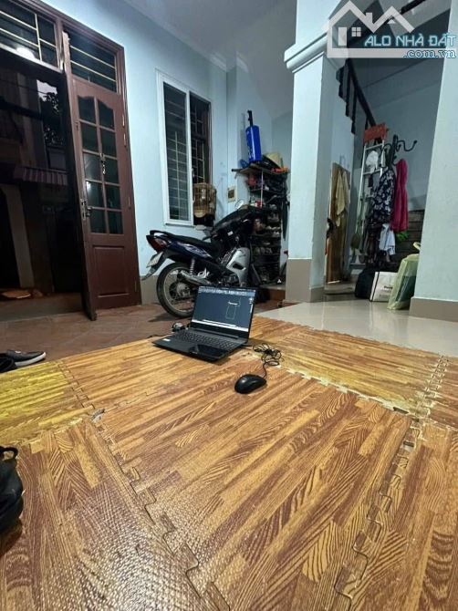 Bán nhà Đường Hoàng Quốc Việt, Cầu Giấy, MT 5.6, DT 90m 4T, kinh doanh và ở, giá 22.5 tỷ - 4