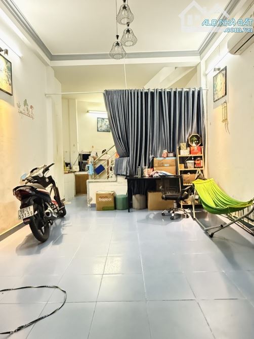BÁN NHÀ SÁT MT HOÀNG HOA THÁM - BÌNH THẠNH - 4 TẦNG - 33M2 - 7 TI - 4