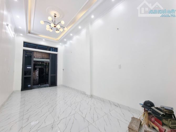 BÁN NHÀ TRẦN HUY LIỆU, SAU 1 NHÀ NGÕ Ô TÔ CHẠY THÔNG , 52M2, 2 TỶ 050 TRIỆU - 4