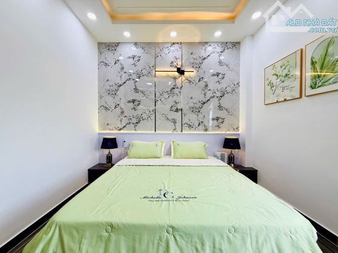 "Bán nhà mặt tiền K300 F12, Tân Bình , dt 143m2, nhà 4 lầu 8 phòng, giá 20.5 tỷ TL - 4