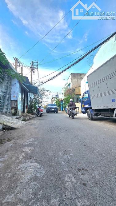 Bán nhà Bình Tân đường Hương lộ 2 Mặt tiền hẻm 4 X 15m 3L BTCT kinh doanh tốt 3,7 tỷ - 4