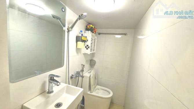 Bán nhà tập thể tầng 1 18m2 Hồng Mai 18m2 nhà đẹp đủ nội thất ô tô đỗ cửa 2 tỷ - 4