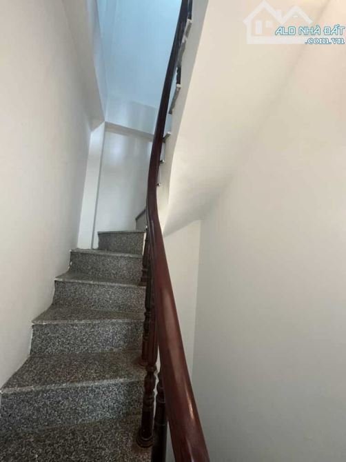 Bán nhà Lĩnh Nam 4 tầng,sổ đỏ ,giá 3.8 tỷ - 4