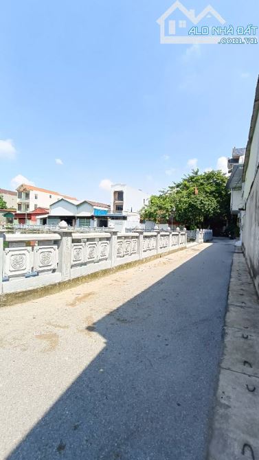 4.8 tỷ/80 M2/9.3 M tiền/4 tầng/ Kim Thiều / Hương Mạc.Ô tô Chánh - 4