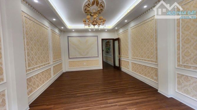 PHÂN LÔ QUÂN ĐỘI PHÙNG CHÍ KIÊN 80m MT 4.5m 6 TẦNG TÔ TRÁNH THANG MÁY NHÀ ĐẸP 35 TỶ - 4