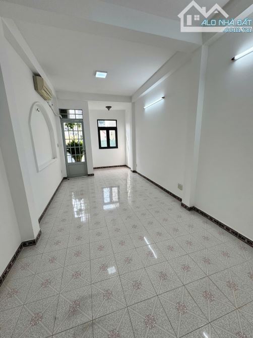 BÁN NHÀ MT PHAN VĂN TRỊ - GÓC NGUYỄN BIỂU Q.5 – GIÁ CỰC MỀM 14.5 TỶ - 4