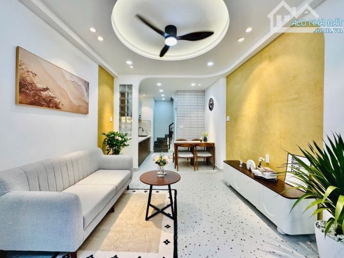 🟢 NHÀ ĐẸP CẠNH PHỐ  PHAN XÍCH LONG-DTSD: 110M2 SÀN+ 4TẦNG-3 PN-CHỈ: - 4