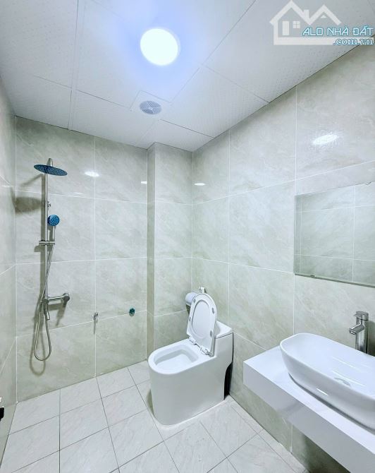 Bán nhà Cự Khối, Long Biên 35m2, 4 tầng, ô tô vào nhà, 5.3 tỷ - 4