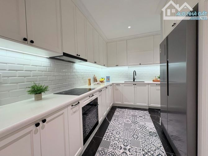 BÁN GẤP CĂN CHUNG CƯ SIÊU ĐẸP CIPUTRA TÂY HỒ 4PN 2VS FULL NỘI THẤT - 4