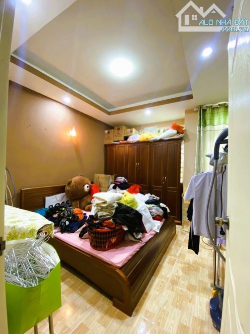 HIẾM - HẺM XE HƠI ĐẬU CỬA, KHU PL VIP HOÀNG HOA THÁM, PHAN ĐĂNG LƯU, THÍCH QUẢNG ĐỨC, PN. - 4