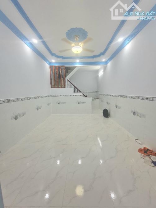 Nguyễn Sỹ Sách 30m² – Hẻm Xe Hơi – 2 Tầng – 3.9 tỷ - 4